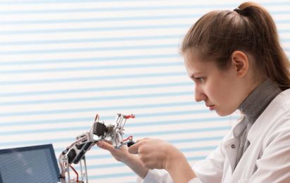 Wanted Weiblich, jung und technikbegeistert